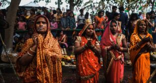 বিয়ের পর শূদ্র কনেকে স্বামীর বাড়িতে যাওয়ার পরিবর্তে কমপক্ষে ৩ রাত ‘সেবা’ করার জন্য ব্রাহ্মণের বাড়িতে যেতে হতো